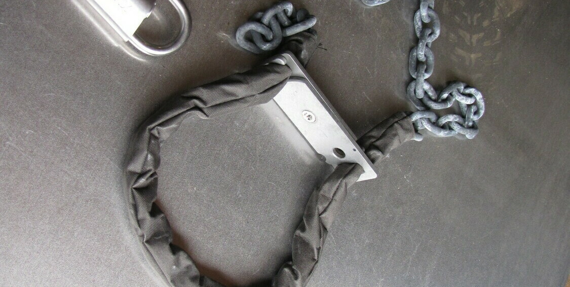 Цепь не только термически обрабатывается, но и оснащается кольцом, рукавом и чехлом для хранения и транспортировки Специальные цепи для лодки